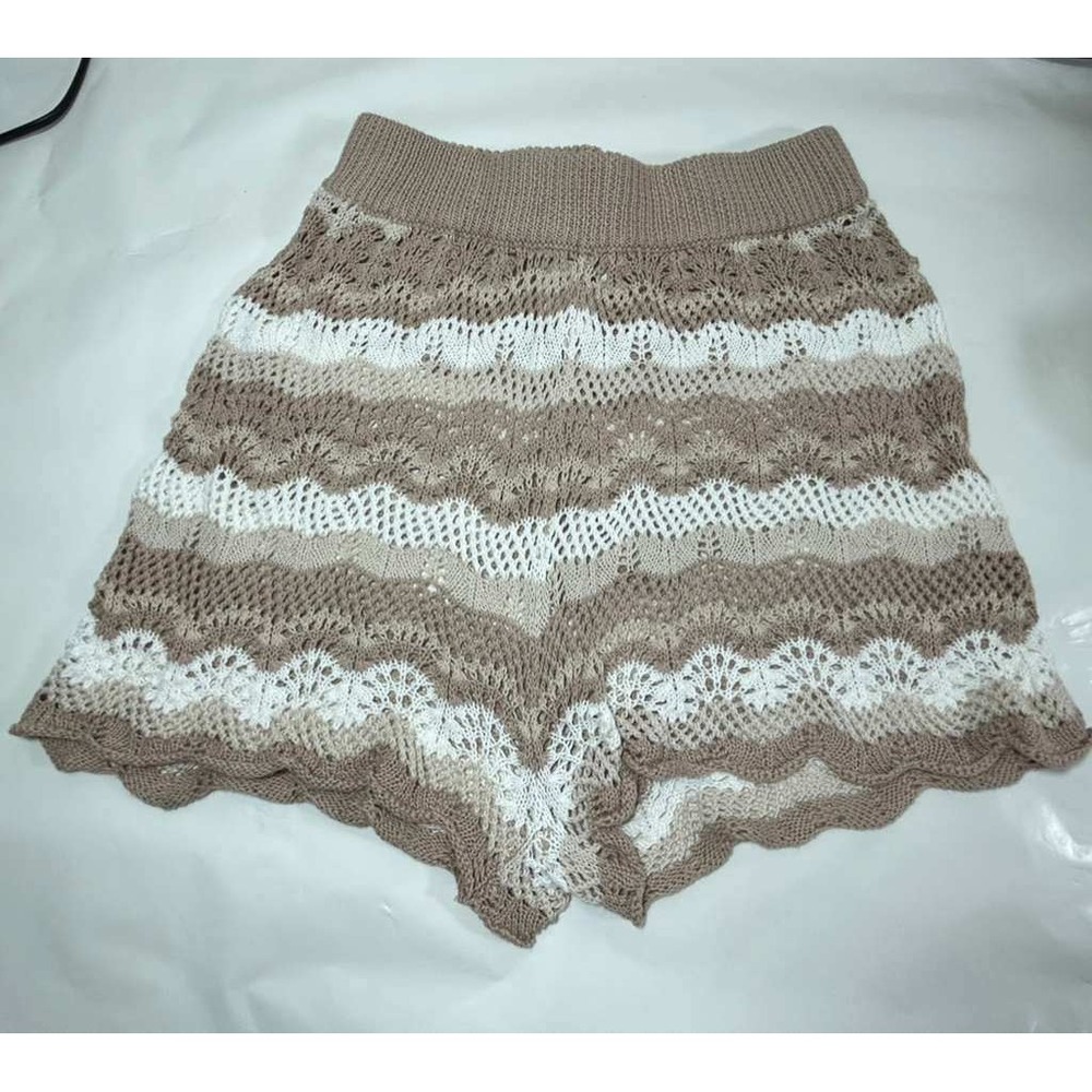 Princess Polly Womens Crochet Knit Shorts Tan White Striped Scalloped Hem Size 2